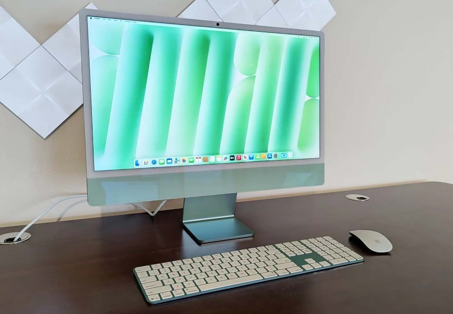 Apple iMac 24-inch (M4): Een Ongekend Staaltje van Elegantie en Kracht